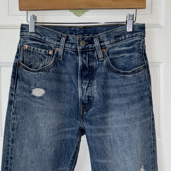 LEVI’S 501 SKINNY MEDIUM WASH DISTRESSED JEANS - Picture 3 of 16